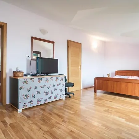 Petra Villa